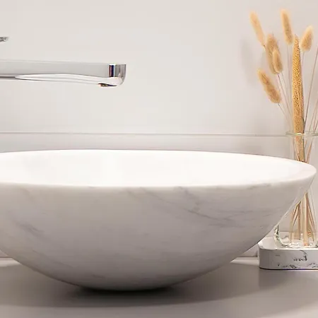 Lejlighed Center - Free Parking, Netflix And Wifi *