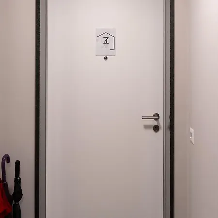 Center - Free Parking, Netflix And Wifi Lägenhet