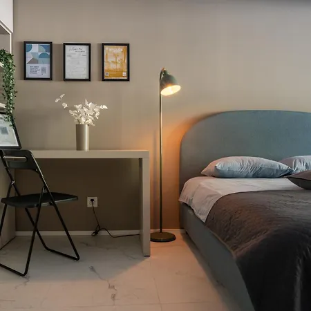 Center - Free Parking, Netflix And Wifi Апартаменты Локарно