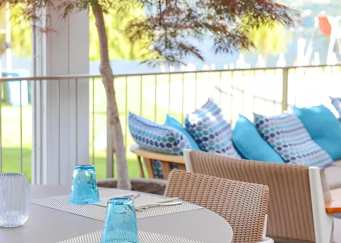 Center - Free Parking, Netflix And Wifi *