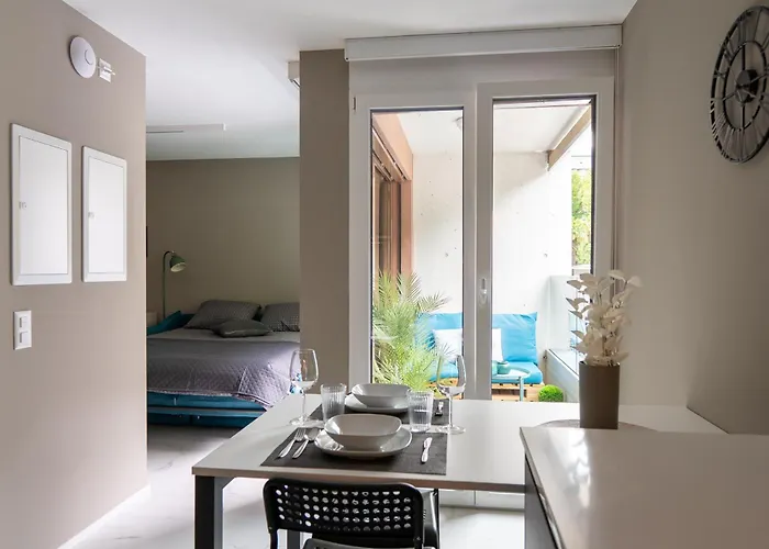 アパート Center - Free Parking, Netflix And Wifi ロカルノ