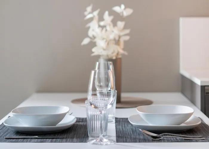 アパート Center - Free Parking, Netflix And Wifi ロカルノ