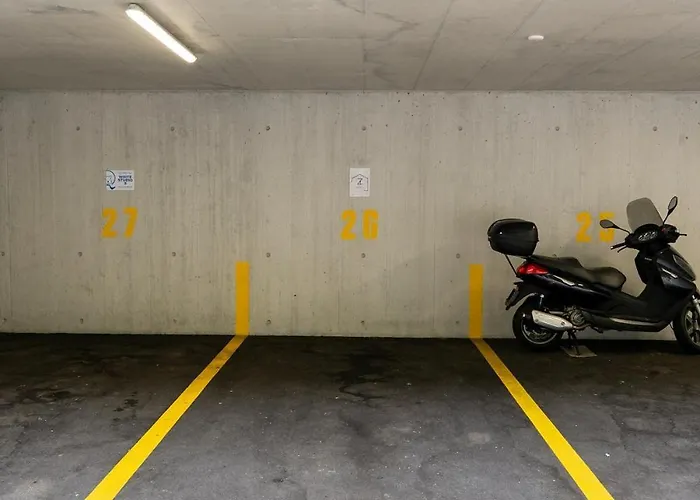 Center - Free Parking, Netflix And Wifi * ロカルノ