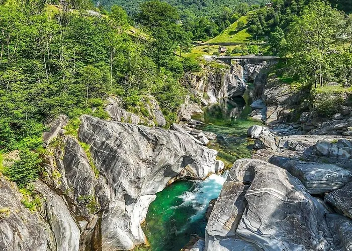 Center - Free Parking, Netflix And Wifi アパート *