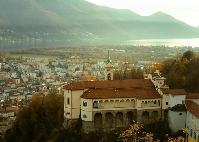 Center - Free Parking, Netflix And Wifi Апартаменты Локарно